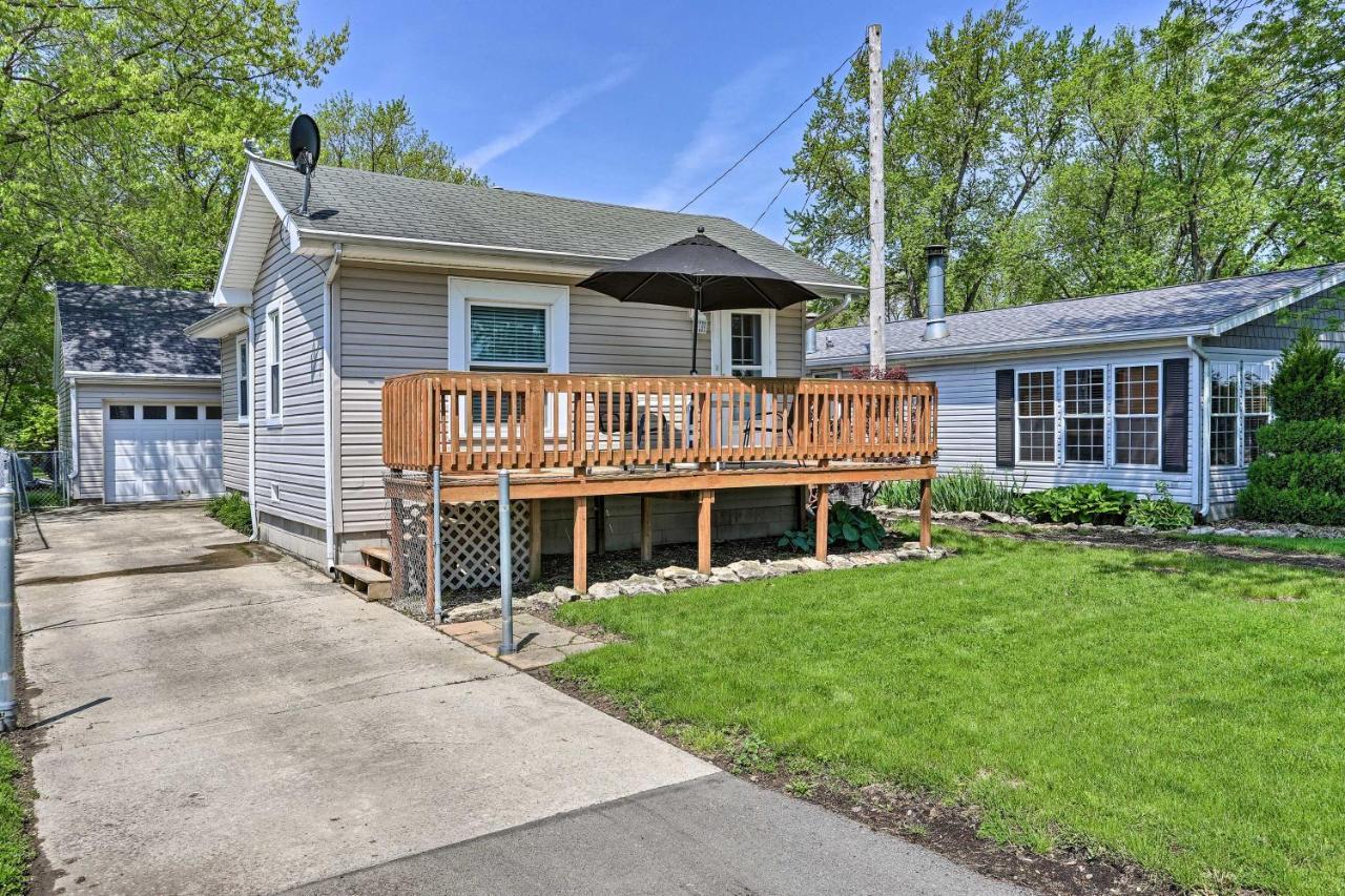 Home With Lake-View Deck By Camp Perry And Magee Marsh Port Clinton Exterior photo